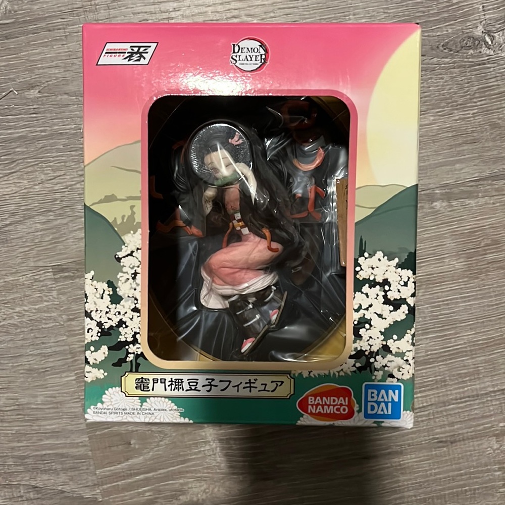 Demon slayer Nesuko  figurine